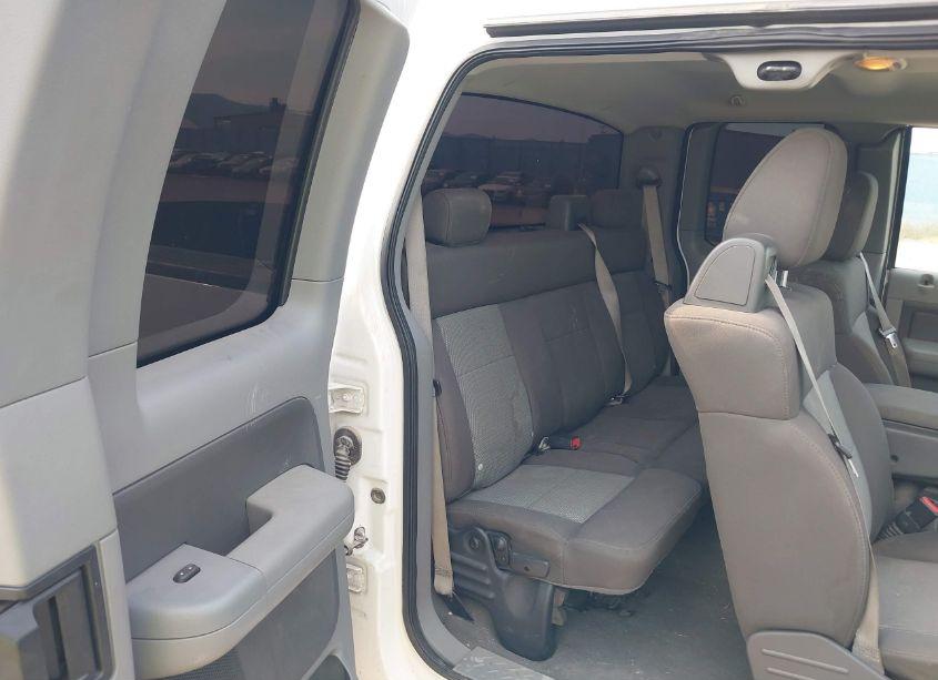 Photo 8 of 2005 Ford F-150 STX/XL/XLT (VIN 1FTRX14W95FA49743)