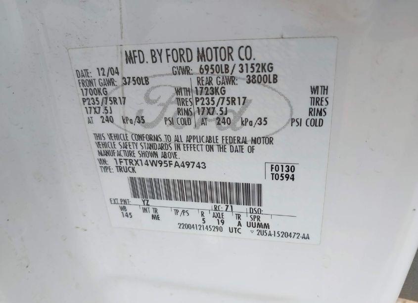 Photo 9 of 2005 Ford F-150 STX/XL/XLT (VIN 1FTRX14W95FA49743)