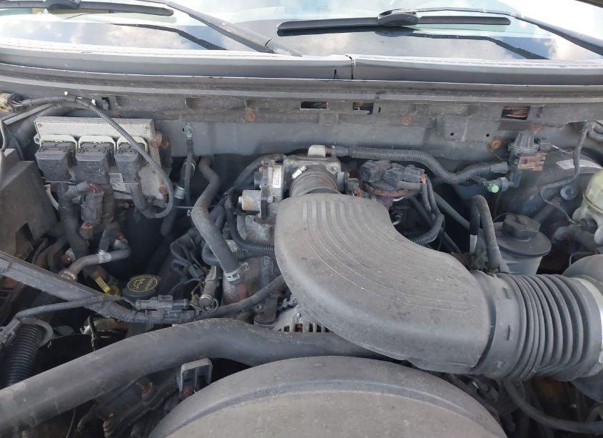 Photo 10 of 2005 Ford F-150 STX/XL/XLT (VIN 1FTRX14W95FB46635)