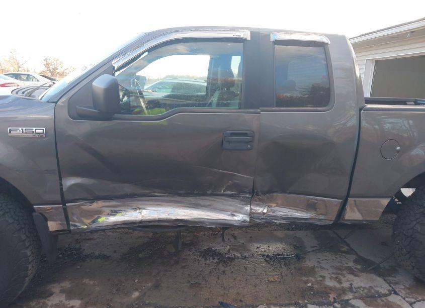 Photo 6 of 2005 Ford F-150 STX/XL/XLT (VIN 1FTRX14W95FB46635)