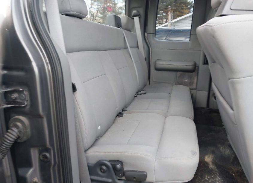 Photo 8 of 2005 Ford F-150 STX/XL/XLT (VIN 1FTRX14W95FB46635)