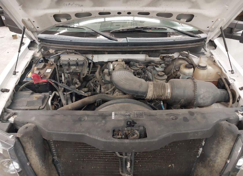 Photo 10 of 2005 Ford F-150 STX/XL/XLT (VIN 1FTRX14W95NA09832)