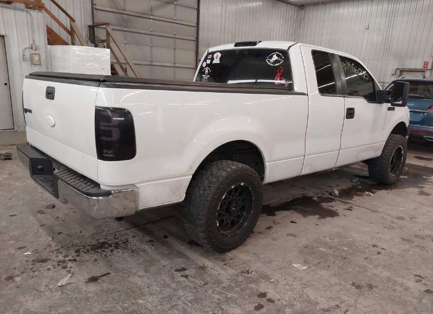 Photo 4 of 2005 Ford F-150 STX/XL/XLT (VIN 1FTRX14W95NA09832)