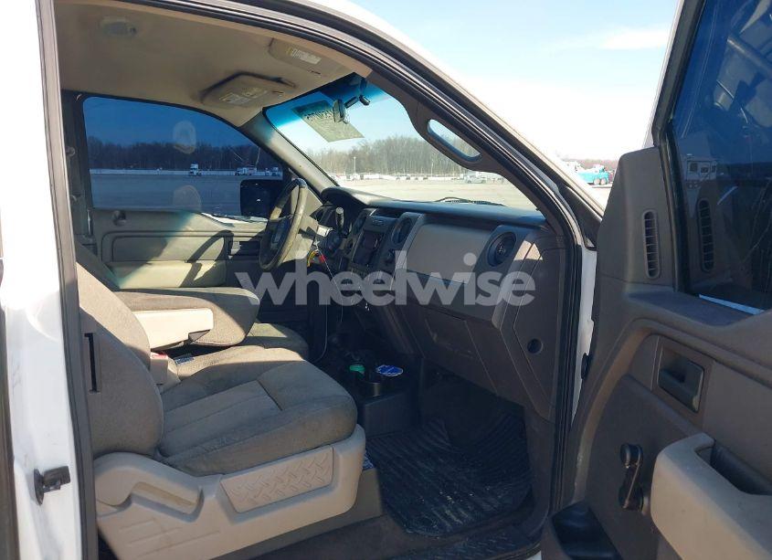 Photo 5 of 2009 Ford F-150 STX/XL (VIN 1FTRX14W99FB06528)