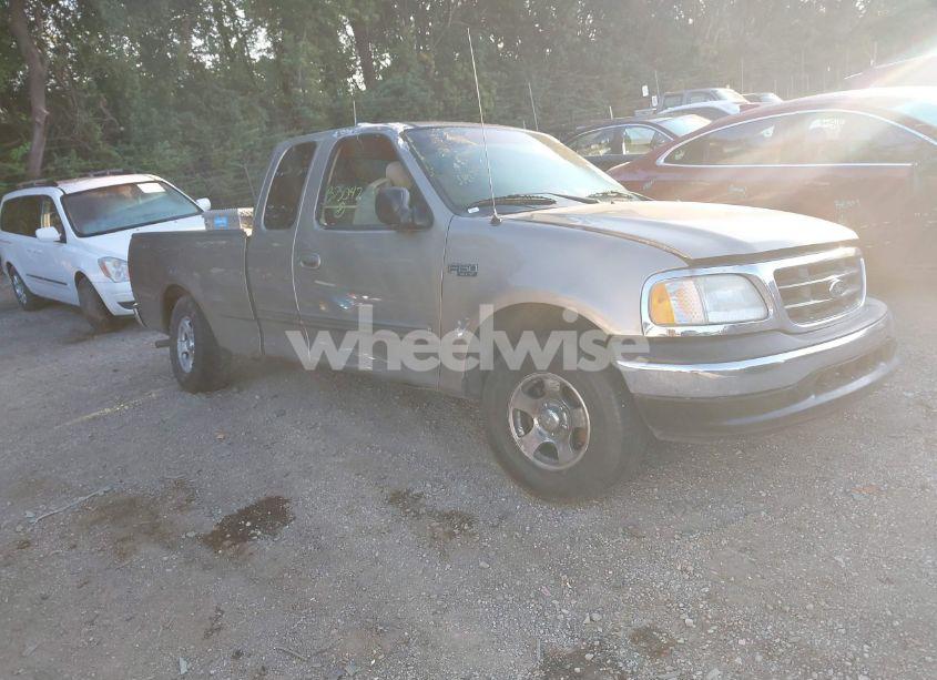 2003 Ford F-150 XL/XLT/XLT HERITAGE (VIN 1FTRX17213NB75042) main photo