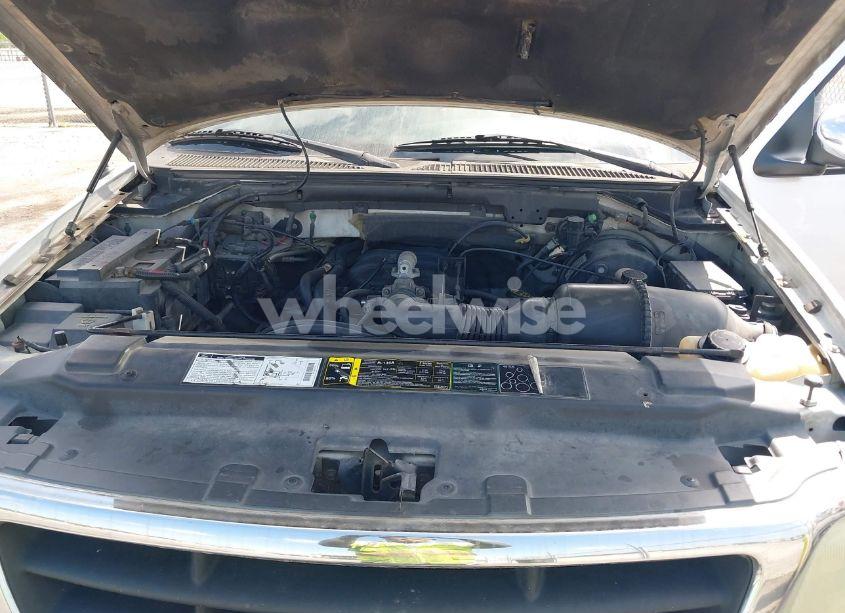 Photo 10 of 2002 Ford F-150 XL/XLT (VIN 1FTRX17242NA69697)