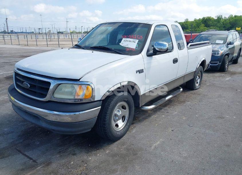 Photo 2 of 2002 Ford F-150 XL/XLT (VIN 1FTRX17242NA69697)