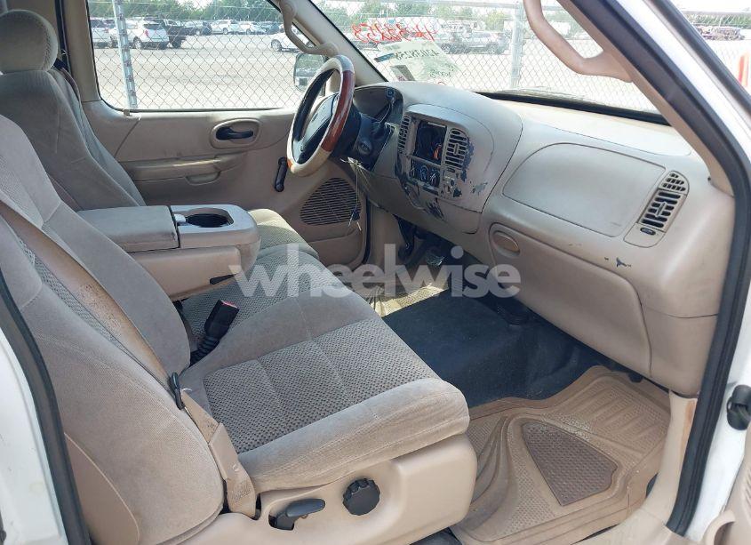 Photo 5 of 2002 Ford F-150 XL/XLT (VIN 1FTRX17242NA69697)