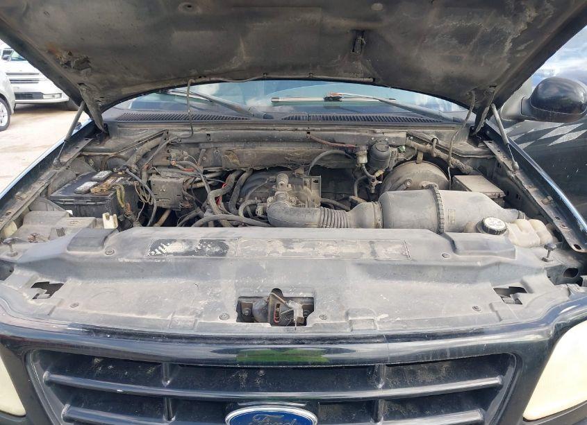 Photo 10 of 2002 Ford F-150 XL/XLT (VIN 1FTRX17242NB09289)