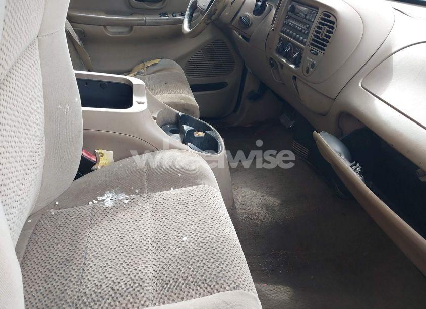 Photo 5 of 2002 Ford F-150 XL/XLT (VIN 1FTRX17252NA19861)