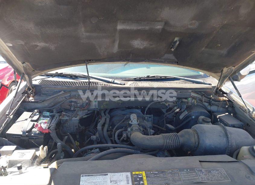 Photo 10 of 2002 Ford F-150 XL/XLT (VIN 1FTRX17272NB88506)