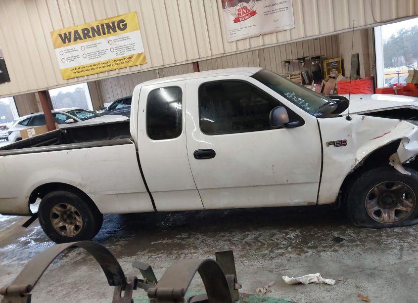 Photo 13 of 2002 Ford F-150 XL/XLT (VIN 1FTRX17282KC02303)