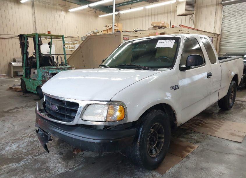 Photo 2 of 2002 Ford F-150 XL/XLT (VIN 1FTRX17282KC02303)