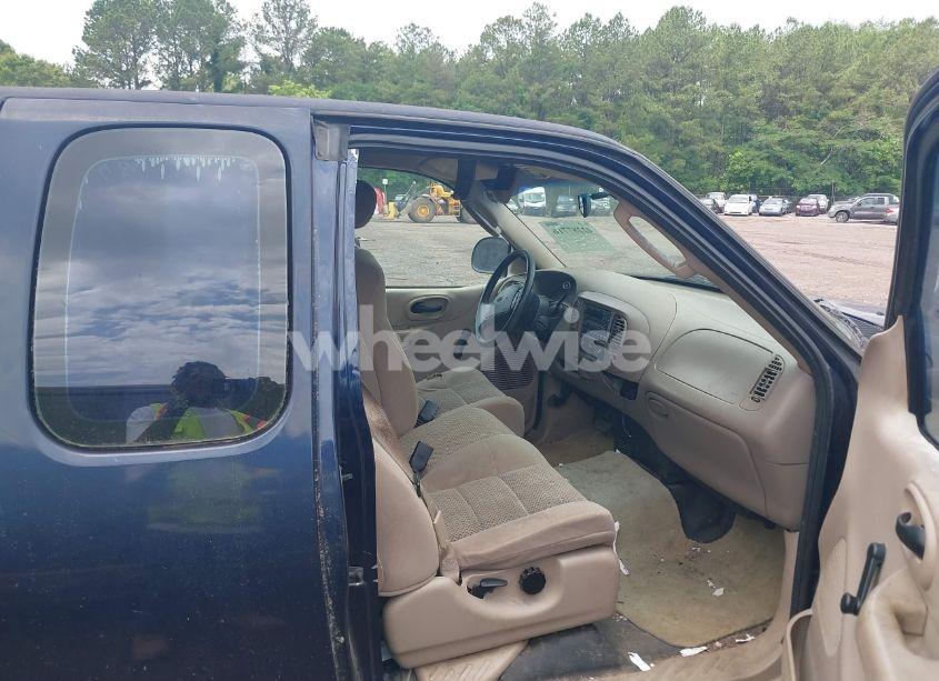 Photo 5 of 2002 Ford F-150 XL/XLT (VIN 1FTRX17282NB52453)