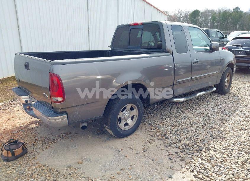 Photo 4 of 2002 Ford F-150 XL/XLT (VIN 1FTRX17282NC03269)