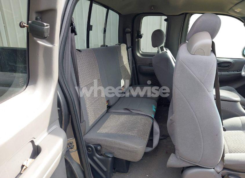 Photo 8 of 2002 Ford F-150 XL/XLT (VIN 1FTRX17282NC03269)