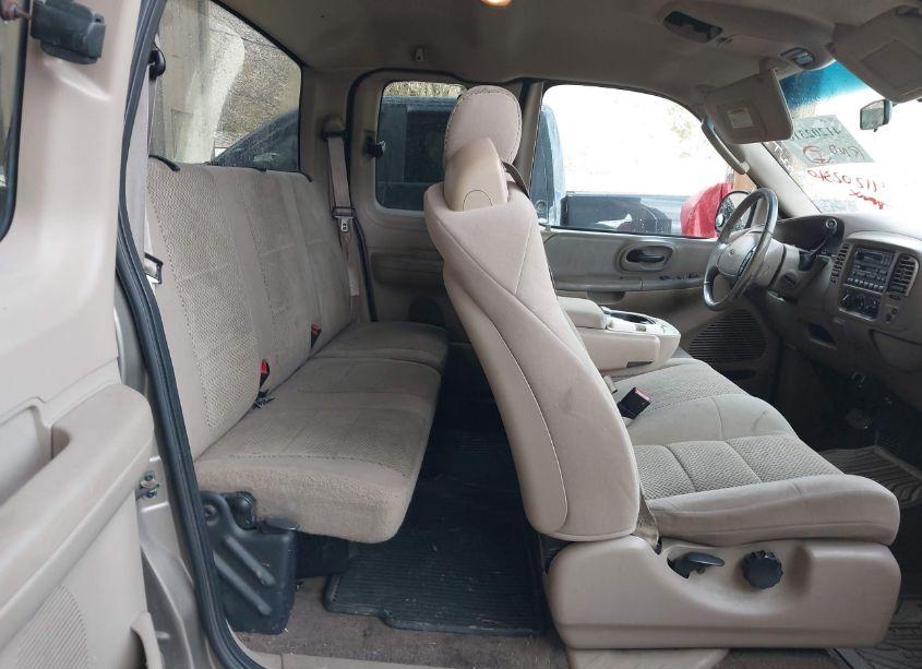 Photo 8 of 2002 Ford F-150 XL/XLT (VIN 1FTRX17292NB35967)