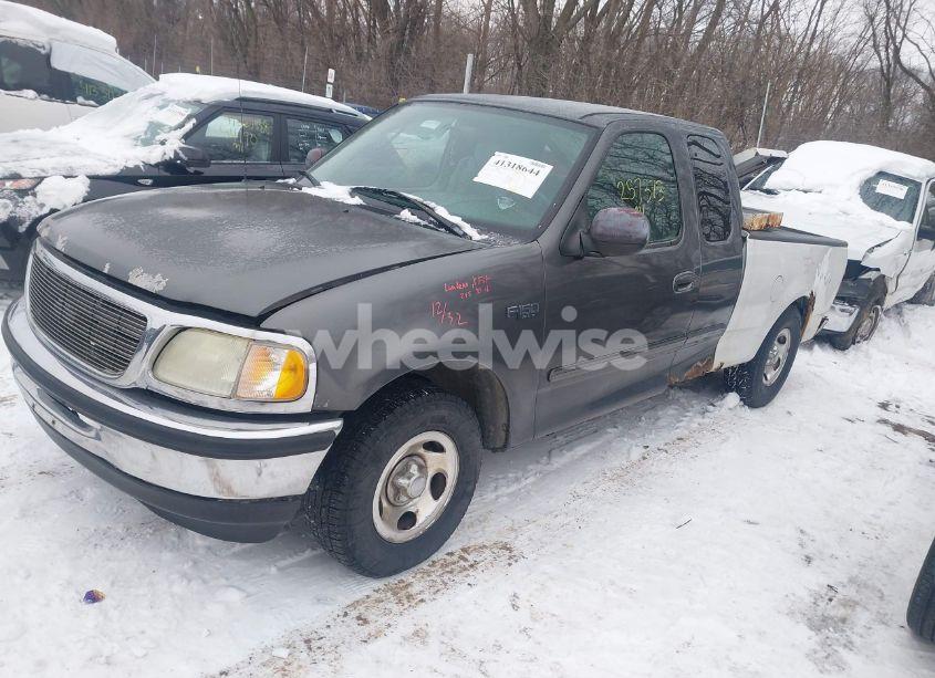 Photo 2 of 2003 Ford F-150 XL/XLT (VIN 1FTRX17293NB69621)