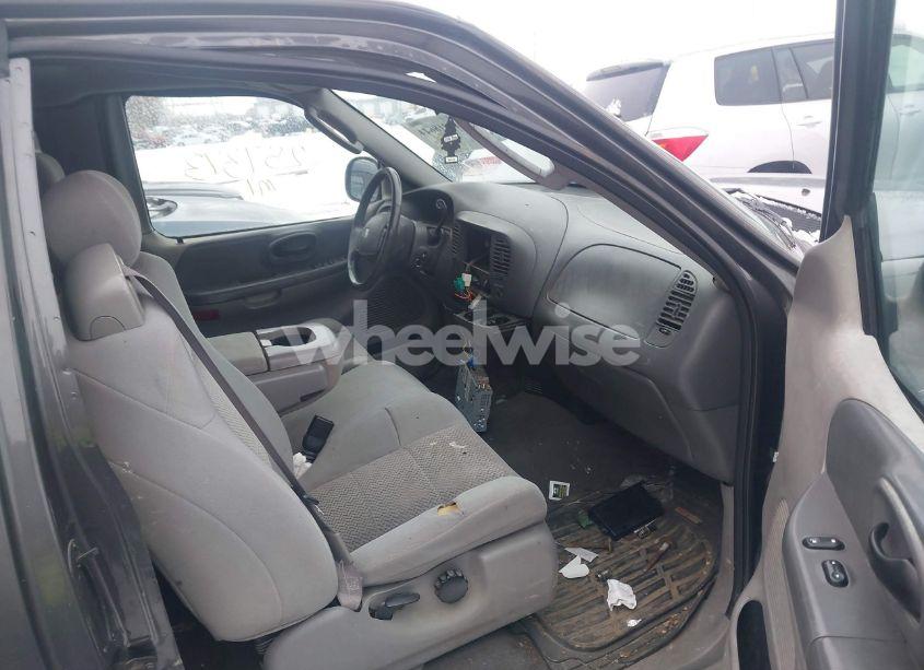 Photo 5 of 2003 Ford F-150 XL/XLT (VIN 1FTRX17293NB69621)