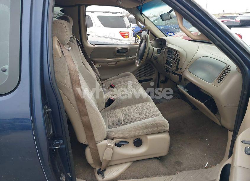 Photo 5 of 2002 Ford F-150 XL/XLT (VIN 1FTRX172X2KA85520)