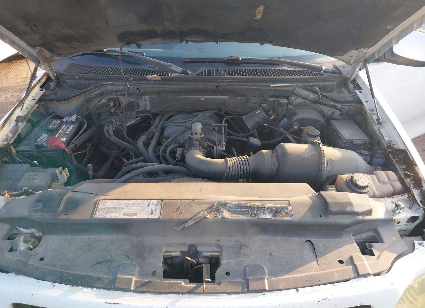 Photo 10 of 2002 Ford F-150 XL/XLT (VIN 1FTRX172X2NB90038)