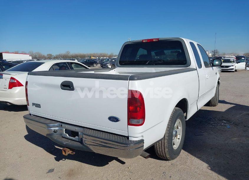 Photo 4 of 2002 Ford F-150 XL/XLT (VIN 1FTRX172X2NB98902)