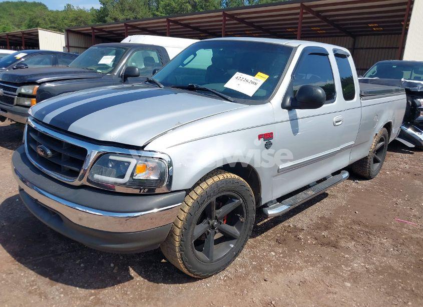 Photo 2 of 2003 Ford F-150 XL/XLT (VIN 1FTRX172X3NB81180)