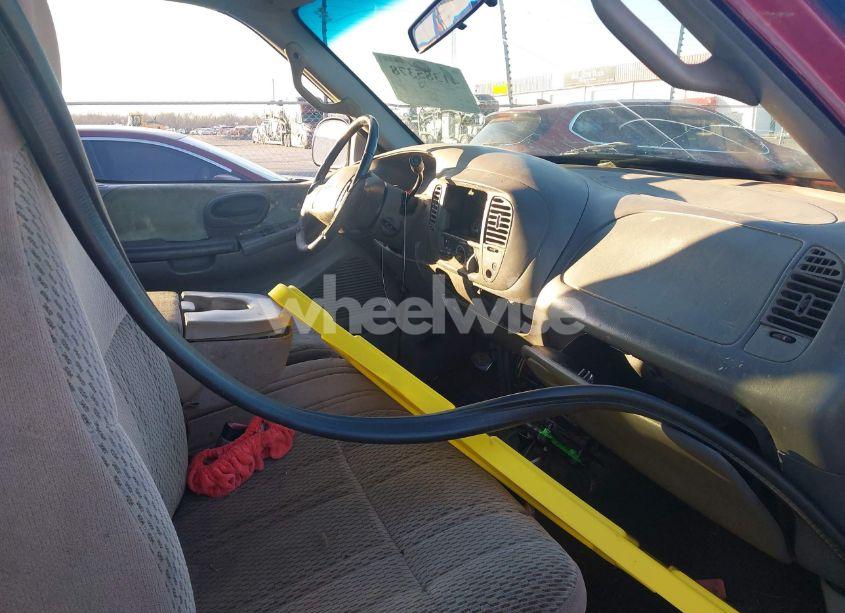 Photo 5 of 2001 Ford F-150 LARIAT/XL/XLT (VIN 1FTRX17L01KF00383)