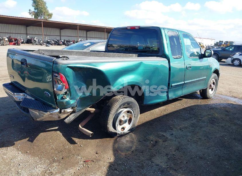 Photo 4 of 2000 Ford F-150 LARIAT/WORK SERIES/XL/XLT (VIN 1FTRX17L0YKA94650)