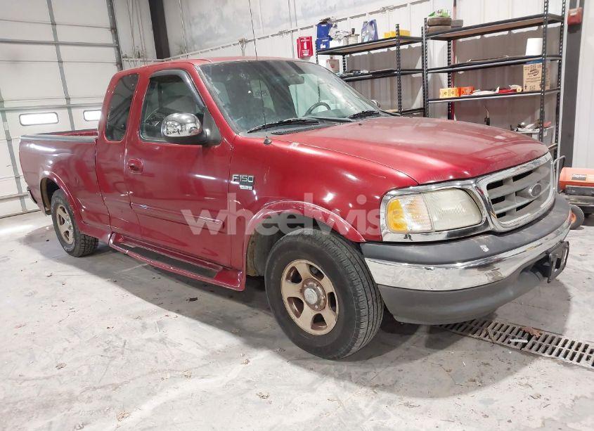 2002 Ford F-150 LARIAT/XL/XLT (VIN 1FTRX17L12NA36715) main photo