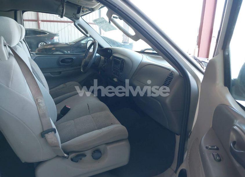 Photo 5 of 2003 Ford F-150 LARIAT/XL/XLT (VIN 1FTRX17L13KA98747)