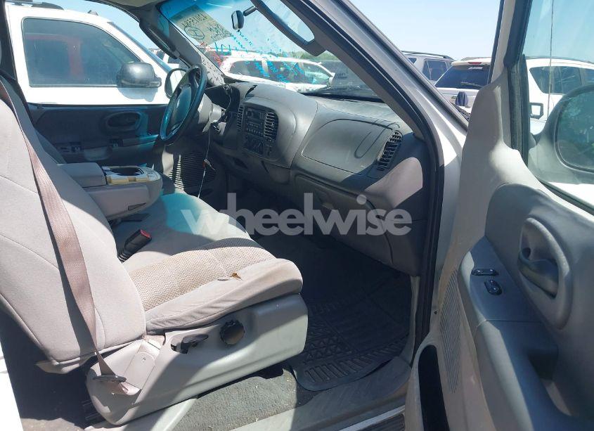 Photo 5 of 2003 Ford F-150 LARIAT/XL/XLT/XLT HERITAGE (VIN 1FTRX17L23NA54111)