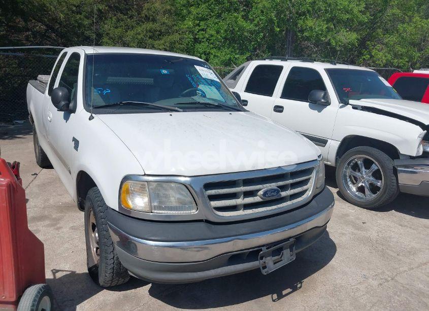 Photo 6 of 2003 Ford F-150 LARIAT/XL/XLT/XLT HERITAGE (VIN 1FTRX17L23NA54111)