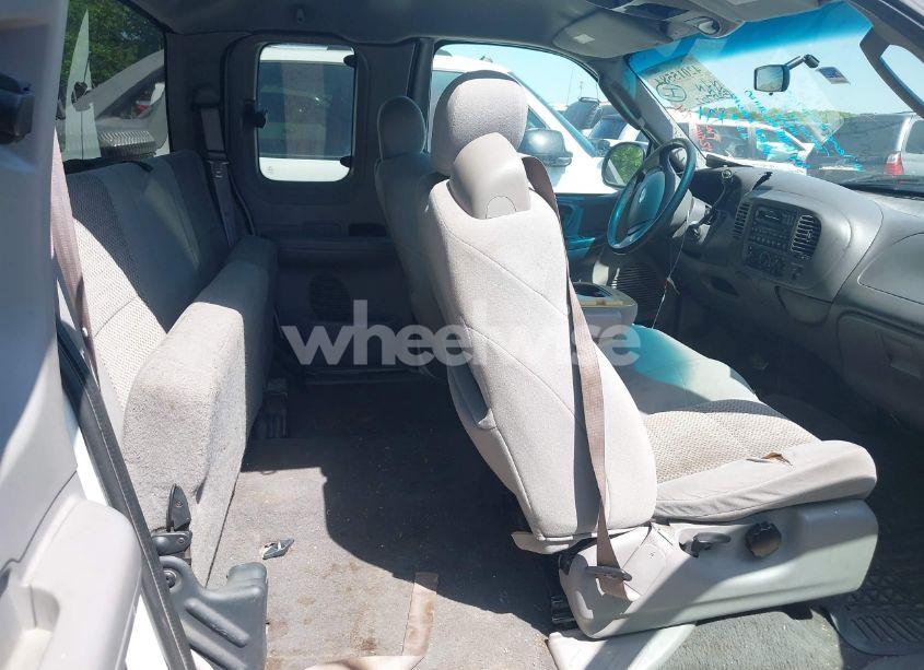 Photo 8 of 2003 Ford F-150 LARIAT/XL/XLT/XLT HERITAGE (VIN 1FTRX17L23NA54111)