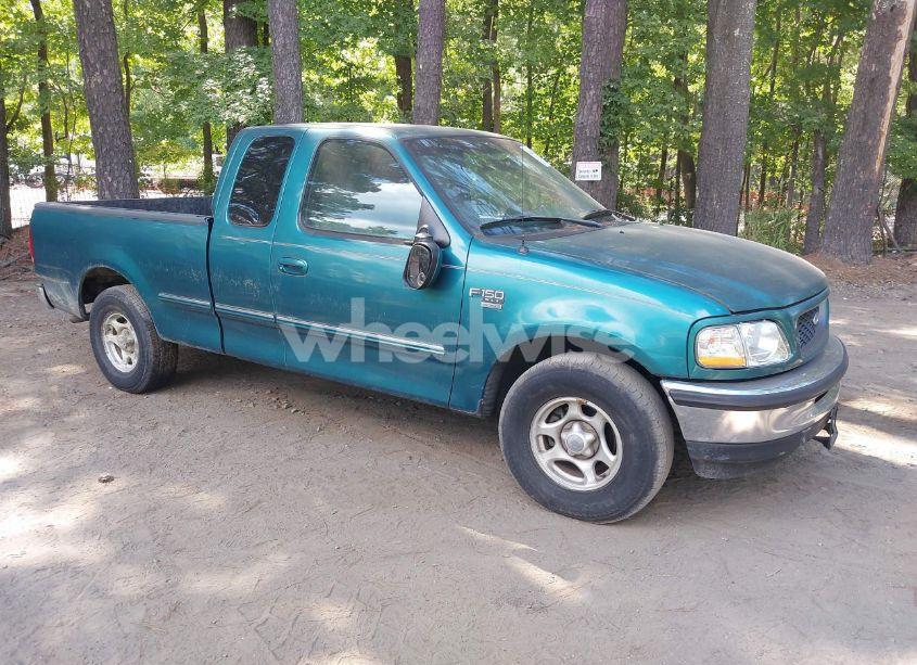 1998 Ford F-150 LARIAT/XL/XLT (VIN 1FTRX17L2WNA14048) main photo