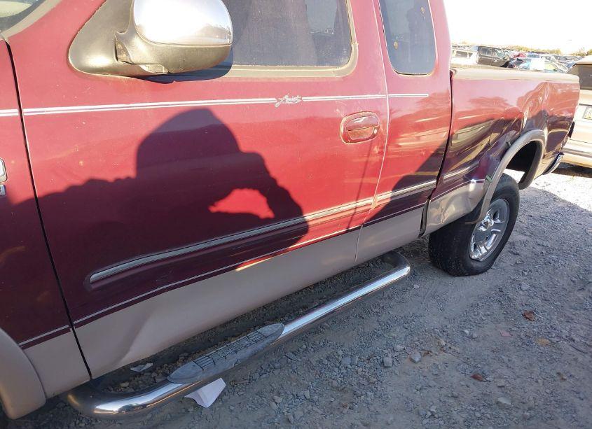 Photo 6 of 1998 Ford F-150 LARIAT/XL/XLT (VIN 1FTRX17L2WNA68742)