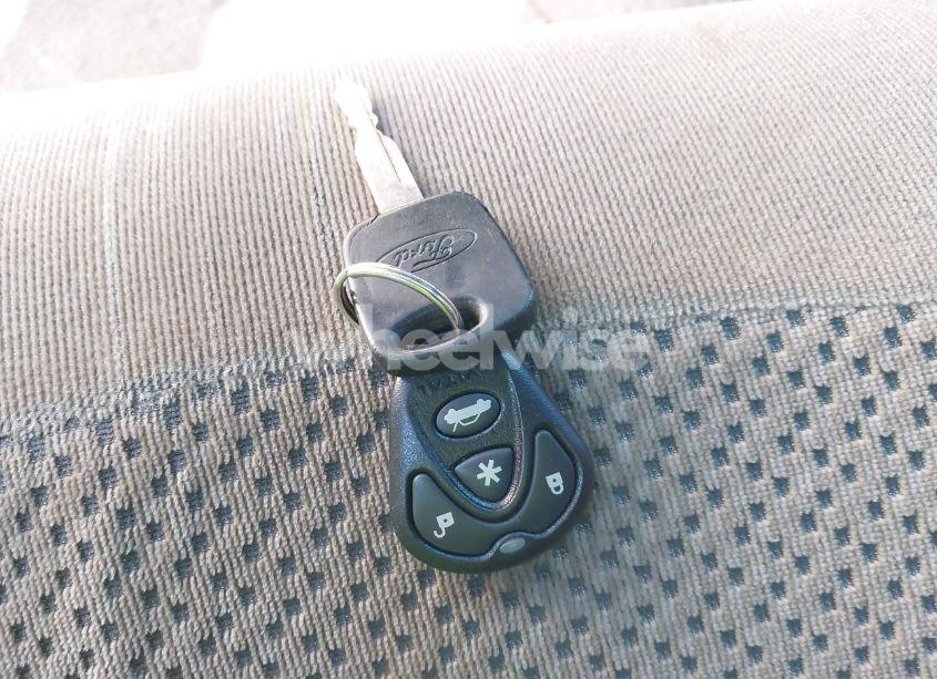 Photo 11 of 2000 Ford F-150 LARIAT/WORK SERIES/XL/XLT (VIN 1FTRX17L2YNB10894)