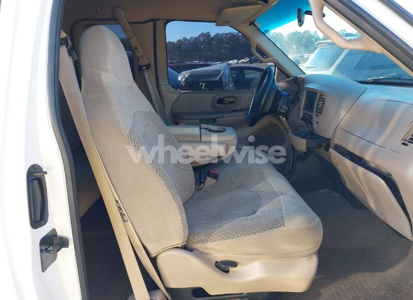 Photo 5 of 2000 Ford F-150 LARIAT/WORK SERIES/XL/XLT (VIN 1FTRX17L2YNB10894)