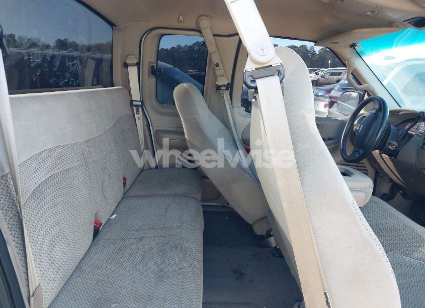 Photo 8 of 2000 Ford F-150 LARIAT/WORK SERIES/XL/XLT (VIN 1FTRX17L2YNB10894)