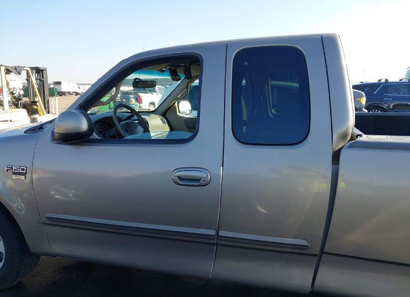 Photo 14 of 2001 Ford F-150 LARIAT/XL/XLT (VIN 1FTRX17L31NA23351)