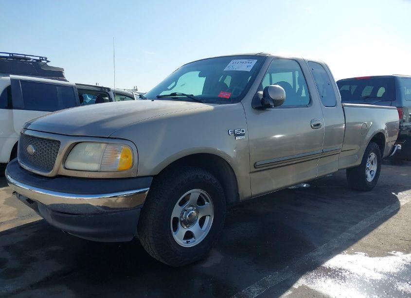 Photo 2 of 2001 Ford F-150 LARIAT/XL/XLT (VIN 1FTRX17L31NA23351)