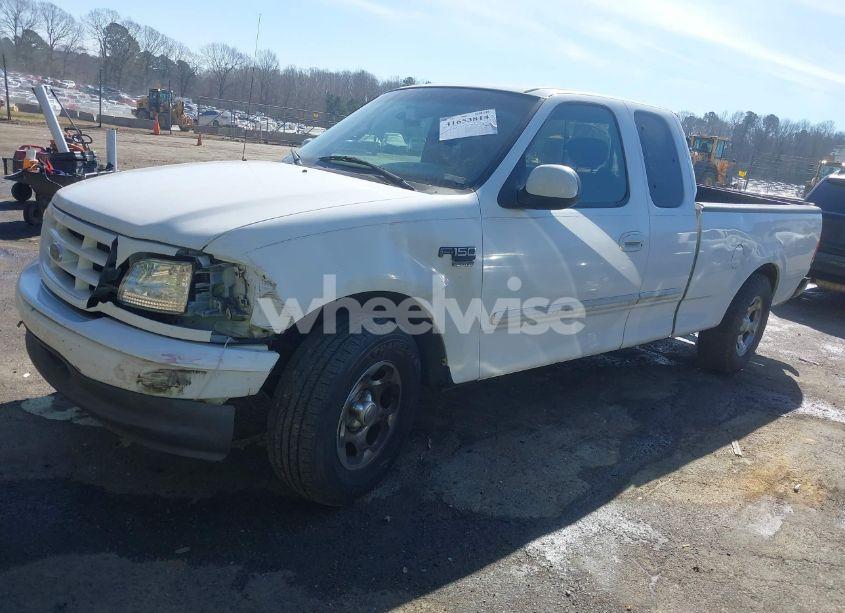 Photo 2 of 2002 Ford F150 N/A (VIN 1FTRX17L32NA13159)