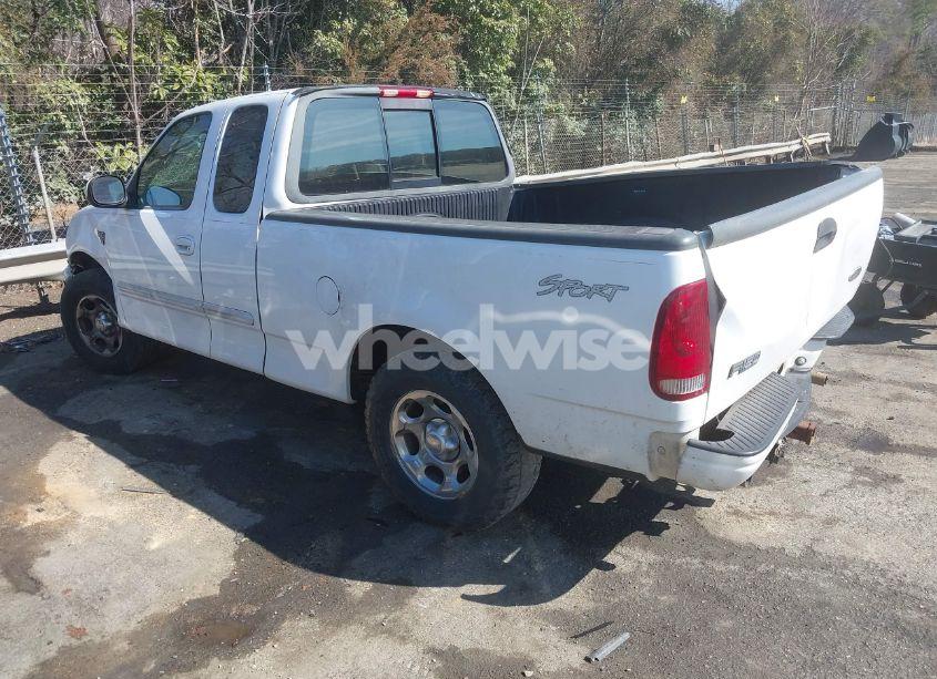 Photo 3 of 2002 Ford F150 N/A (VIN 1FTRX17L32NA13159)