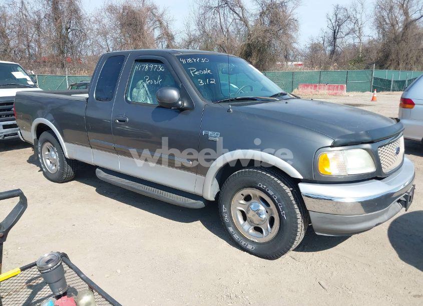 2003 Ford F-150 LARIAT/XL/XLT (VIN 1FTRX17L33NB61748) main photo