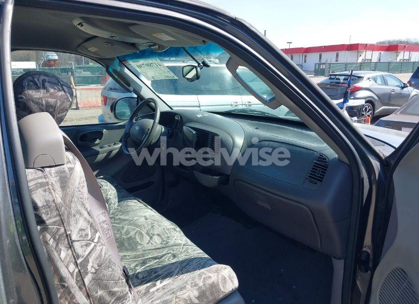 Photo 5 of 2003 Ford F-150 LARIAT/XL/XLT (VIN 1FTRX17L33NB61748)