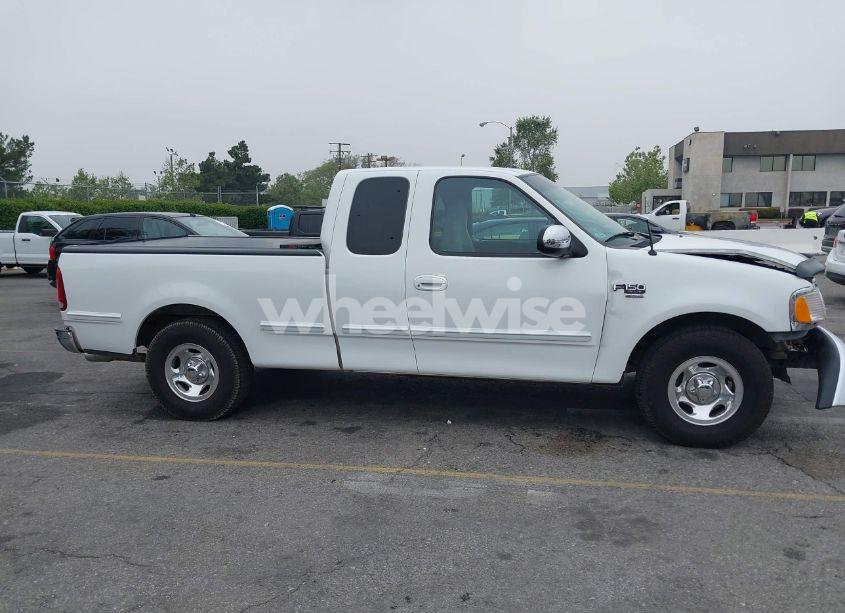 Photo 13 of 2000 Ford F-150 LARIAT/WORK SERIES/XL/XLT (VIN 1FTRX17L4YNA39407)