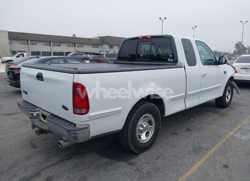 Photo 4 of 2000 Ford F-150 LARIAT/WORK SERIES/XL/XLT (VIN 1FTRX17L4YNA39407)