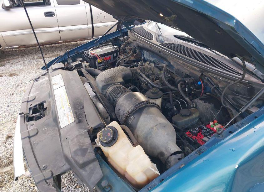 Photo 10 of 2000 Ford F-150 LARIAT/WORK SERIES/XL/XLT (VIN 1FTRX17L4YNC01181)