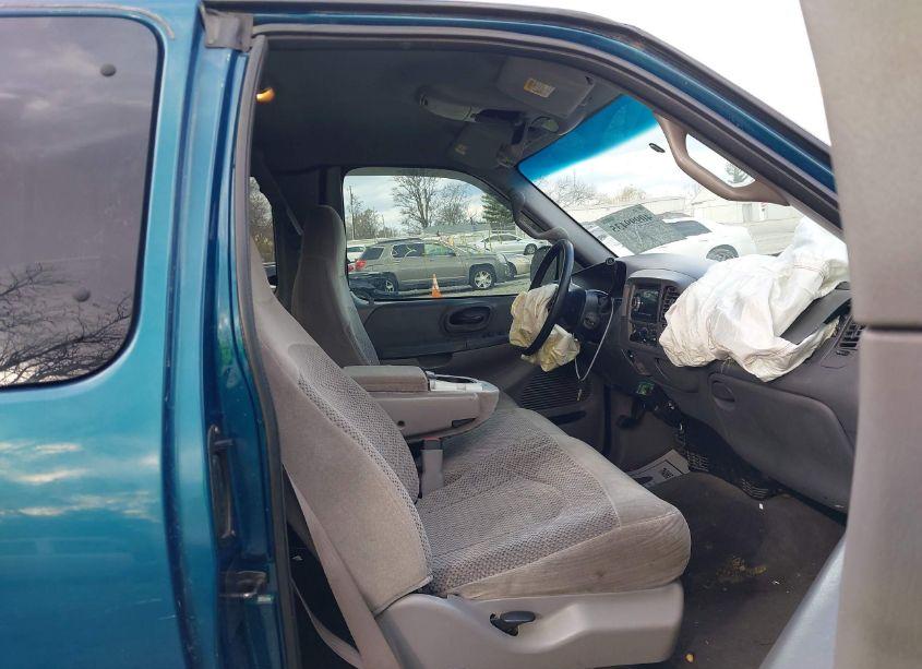 Photo 5 of 2000 Ford F-150 LARIAT/WORK SERIES/XL/XLT (VIN 1FTRX17L4YNC01181)