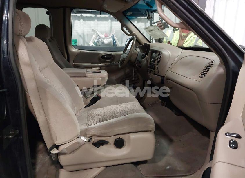 Photo 5 of 2001 Ford F-150 LARIAT/XL/XLT (VIN 1FTRX17L61NB44147)